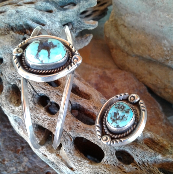 Sterling Silver Vintage Turquoise Cuff & Ring SET - Picture 16 of 16